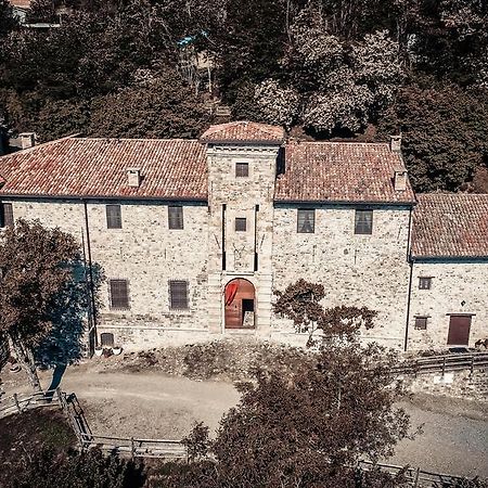 Castello Malaspina Di Gambaro Ferriere Exterior foto