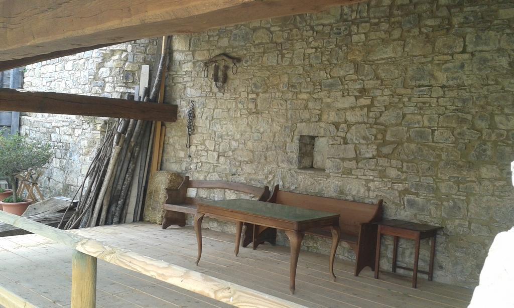 Castello Malaspina Di Gambaro Ferriere Exterior foto